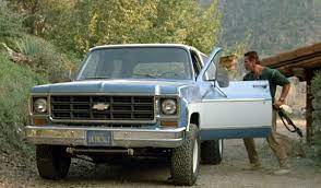 Just A Car Guy Arnold In Commando Lousy Movie Editting But It Was The 80 S And Focused On The Shoot Ups And Explosions