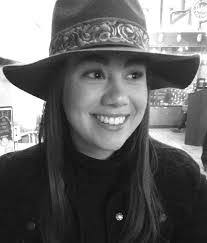 Kari Madden's Instagram, Twitter & Facebook