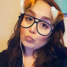 Amanda Land's Instagram, Twitter & Facebook