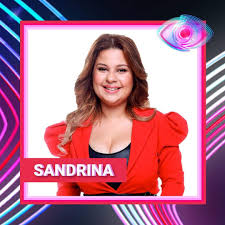 Estreou na noite deste domingo (25), a primeira edição do famoso reality show big brother angola, com a apresentadora dicla burity, vestida com um lindo vestido assinado pela estilista angolana nadir tati. Wkolifjknuklsm