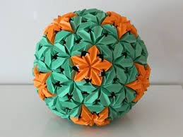 Leroy S Chrysanthemum 210 Origami And Kirigami Modular Origami Origami Art