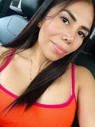 Ni mis greñas se quieren domar 😂 Reventaron la sutil y delicada liga 😅