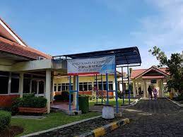 It is suspected that a lightning strike hit a vital part of the balongan refinery. Facebook