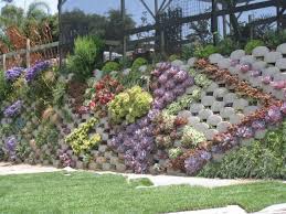 Mur Anti Bruit Dans Conseils Pour Experience De Tranquillite Jardin Murale Bordure Jardin Pelouse Et Jardin