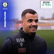 Lorraine Munn (@LorraineMunn2)