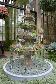 32 Homemade Garden Design With Fountain Ornaments Homiku Com Garden Fountains Garden Design Succulents Garden