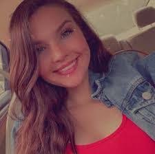 Leanne Dukes's Instagram, Twitter & Facebook