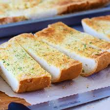 The bend is perfect for toast, not too much salt. Easy Garlic Bread Garlic Bread Easy Recipes Sour Cream Recipes
