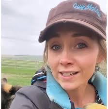 BE CV BK.2025-R-D Someone says to you, "| don't like you" How do you respond