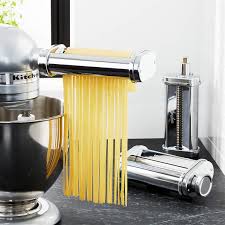 My kitchen aid pasta roller broke (you'll hear how in the video lol) and kitchen aid does not offer or make replacement parts. Kitchenaid 3 Piece Pasta Roller And Cutter Set Reviews Crate And Barrel