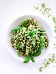 Pesto Maison Et Fusilli Lunghi Bucati Pesto Maison Pates Au Pistou Plats Reconfortants