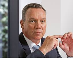 Our Leadership ♢ Petra Diamonds