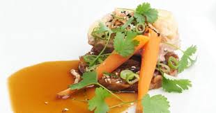 Delhaize Caille Au Foie Gras Teriyaki Chicons Au Sesame Carotte Confite Et Oignon Frit Ganzenlever Gefrituurde Uien Voedsel Ideeen