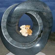 Bears Romantically Entwined See Their Blog Www Teddybearlife Com Bear Teddy Teddies Socute Softtoy Art Sculpture Scu Sea Sculpture Instagram Posts Art