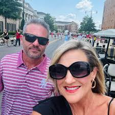 Having a high school senior brings a mixed bag of emotions…especially this  time of year as the countdown is on.😥 One thing I loved, that brought joy  into that last semester of