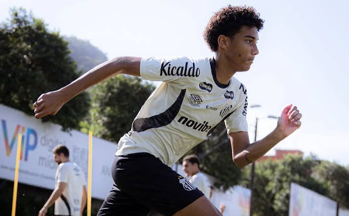 Santos n&atilde;o descarta negociar Robinho Jr. ap&oacute;s sondagens