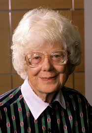 Image of EVA HART SURVIVOR OF THE SINKING OF THE TITANIC DISPLAYS