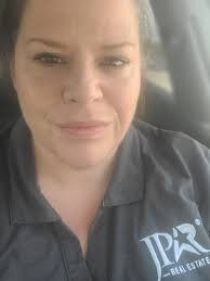 Local real estate agent building trust