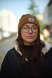 Millie Albright's Instagram, Twitter & Facebook