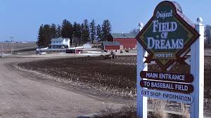 Mlb actually got something right with tonight's 'field of dreams' game. Uldsdeg0fcsfwm