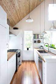 Come Arredare Una Cucina Lunga Cucina Stretta Interni Della Cucina Idee Per Decorare La Casa Sweet Home