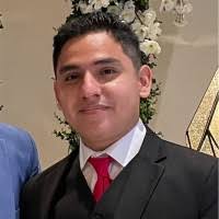 50+ perfiles de «Benjamin Cardenas»