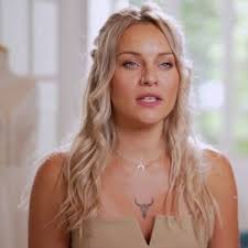 Mariés au premier regard : Laury a-t-elle retrouvé l'amour depuis son  divorce avec Anthony ? Elle répond