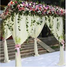 Bunga merupakan suatu keindahan yang mana ada beberapa tanaman yang menmbuat bunganya menjadi banyak orang sukai, seperti bunga edelwis, bunga matahari. Jual Bunga Dekorasi Pelaminan Ratu Florist Jakarta