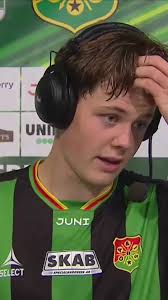 Citatmaskinen. Bilder från @discovery+ sport Sverige #axelhenriksson #GAIS  #superettan #allsvenskan #fotboll