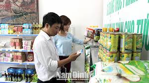 Giúp người tiêu dùng tiếp cận với thực phẩm an toàn - Báo Nam Định điện tử