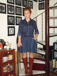 She elongated her toned and tanned legs by wearing a pair of cream and black gucci heels. Futurelint I Have Nothing To Wear Ribs Full Denim Skirt Denim Fashion Red Skirts