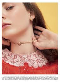 Laura Lippert's Instagram, Twitter & Facebook