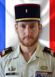 Une part importante des cas les moins graves ou asymptomatiques reste aussi non détectée malgré l'intensification du dépistage dans de nombreux pays. Qui Sont Les Trois Militaires Qui Ont Perdu La Vie En Guyane