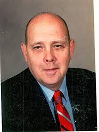 Derrick Searle's Instagram, Twitter & Facebook