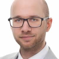 100+ 'Laszló' profiles