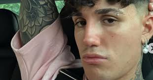 Canzoni sessiste e violente”: i genitori dicono 'no' al concerto del  trapper Niky Savage. La replica del locale: “Non siamo la Chiesa”