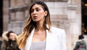 Jun 15, 2021 · canzone segreta, serena rossi potrebbe lasciare lo show serena rossi potrebbe lasciare la conduzione del programma rai canzone segreta, stando ad alcune indiscrezioni editato in: Belen Bufera Sul Suo Compenso La Cifra Capogiro In Rai Solonotizie24
