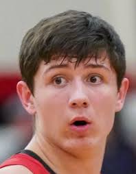 Prep boys basketball: Soumis' acrobatic dunks entertain Thorp fans in win  over Regis