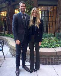 Model kate bock reveals how her boyfriend, kevin love of the cleveland cavaliers, broke the news that she'd made the cover of the 2020 sports illustrated swimsuit issue. Kevin Love And Kate Bock Google Search Fashion Menswear Kate