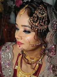 Close up of our walima bride, jewellery setting and makeup