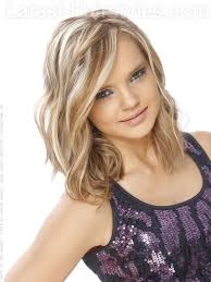 Best Medium Length Hairstyles For Women In 2021 Medium Length Hair Styles Medium Hair Styles Girl Haircuts