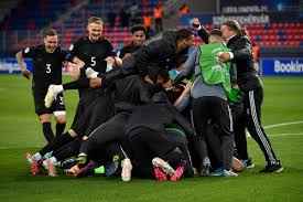 Diogo jota puso algo de picante al encuentro (m.67) y portugal estuvo cerca de meter aún más presión a su rival con un tremendo disparo de renato sanches al palo a falta de más de diez minutos. Bayern Munich At The European U 21 Championship Upamecano And France Get Eliminated Mai And Germany Advance On Penalties Bavarian Football Works