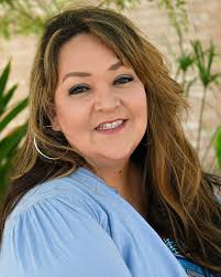 Eunice Gonzales's Instagram, Twitter & Facebook