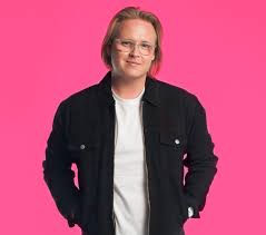 Vidar villa ble raskt en av norges største norskspråklige artister. Vidar Villa Treungen Festival