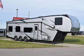 Andersen hitches is proud to offer the future of 5th wheel trailer hitches. Atc 40 All Aluminum 5th Wheel Toy Hauler Custom Enclosed And Open Trailers
