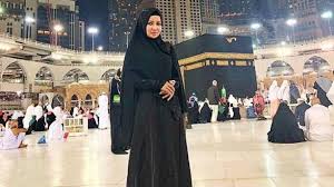 Six hundred thousand people were left homeless after the earthquake. Kisah Five Vi Hijrah Belajar Dari Instagram Hingga Konsultasi Ke Ustaz