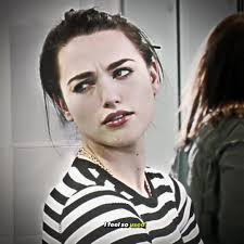 #llxthoredit: she should’ve been a final girl #katiemcgrath  #harrietchambers #freakdog #redmist #katietok