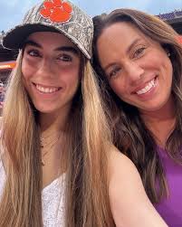 Hi!! I'm Aubrey and I'm 100% committed to Clemson! I've been in Lexington,  SC for about 8 years now, but I've also lived in Virginia and LA. I'm  majoring in Health Science