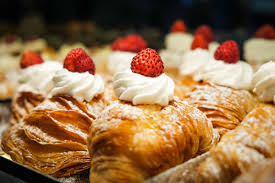 Calcio napoli torta, napoli cake. A Quick Guide To Neapolitan Pastry Italiarail