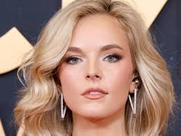 The Curse' Episode 5 Recap: Is 'Flipanthropy' Selling Private Prisons?